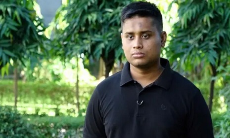 ‘রক্ত দিতে হলে আমরা আগে থাকি, ক্ষমতার প্রশ্নে খুঁজে পাওয়া যায় না’