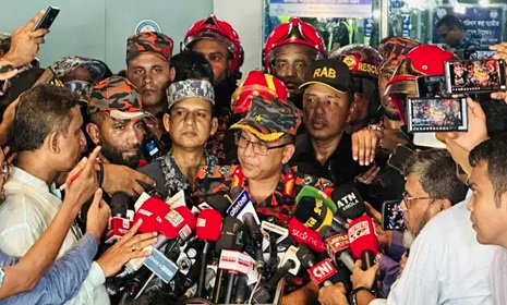 ‘শাহজালালের আগুন পুরোপুরি নিয়ন্ত্রণে, নেই আর বাড়ার শঙ্কা’