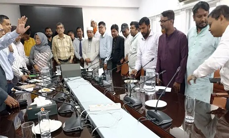 বাড়িভাড়া বাড়ানোয় সন্তুষ্ট শিক্ষকরা, আন্দোলন স্থগিত
