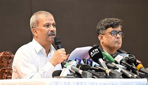 ‘পলাতক ব্যক্তিরা নির্বাচন করতে পারবে না’