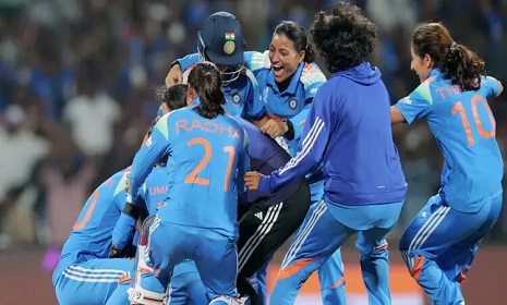 বিশ্বরেকর্ড গড়ে অস্ট্রেলিয়াকে হারিয়ে ফাইনালে ভারত