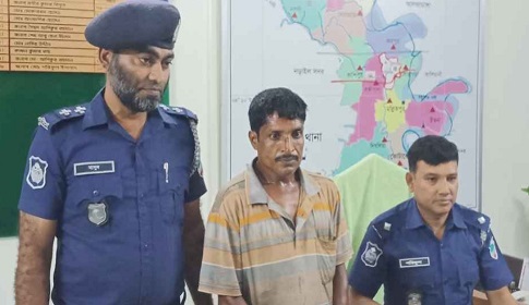 নড়াইলে ১৩ মাদক মামলার আসামি গাঁজাসহ গ্রেফতার