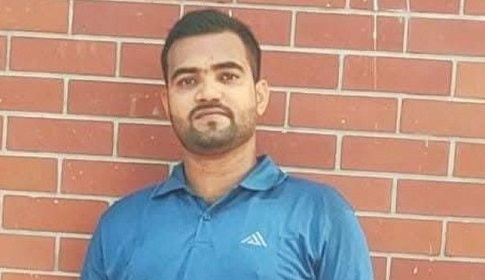 ট্রাকের চাকায় প্রাণ গেল কলেজ ছাত্রের