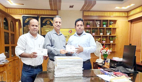 ইউএনও’র উদ্যোগে ঈশ্বরদী স্বাস্থ্য কমপ্লেক্সে সাপের বিষের প্রতিষেধক হস্তান্তর