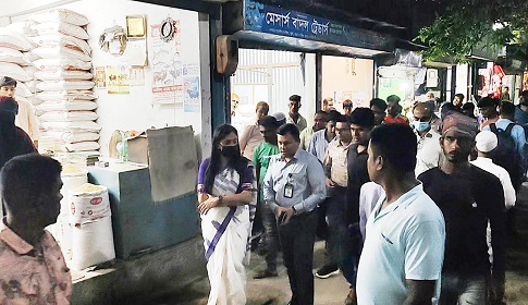 ভৈরবে সড়ক দখল মুক্ত করতে উচ্ছেদ অভিযান