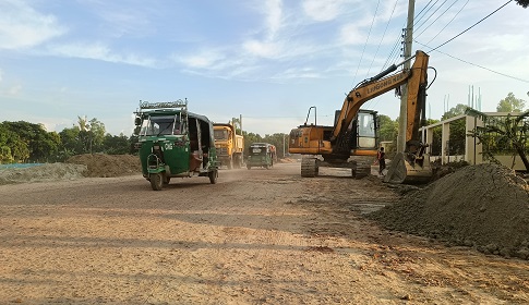 ভূমি অধিগ্রহণ জটিলতায় ৩৫ কিলোমিটারে জনদুর্ভোগ চরমে