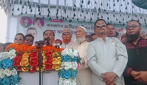 তজুমদ্দিনে মেজর হাফিজকে গণসংবর্ধনা