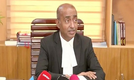 ‘তত্ত্বাবধায়ক সরকার বাতিলের রায়ে ত্রুটি স্পষ্টভাবে প্রতীয়মান ছিল’