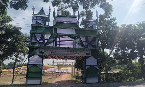 ফরিদপুরে কুদ্দুস পীরের ওরশের ২য় পর্বের অনুষ্ঠান বন্ধ, হতাশ ক্ষুদ্র ব্যবসায়ীরা