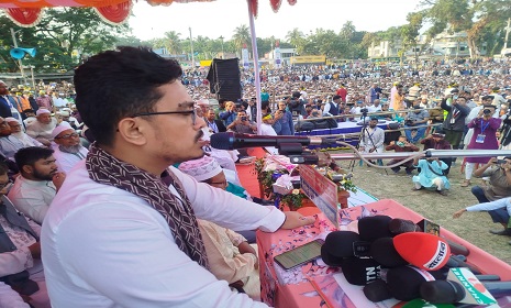 ‘রাজনীতিতে নতুন দৃষ্টান্ত সৃষ্টি করতে চাই’