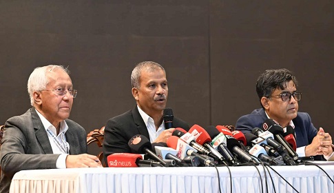 ‘বৈদ্যুতিক শর্ট সার্কিটে বিমানবন্দরের কার্গো ভিলেজে আগুন’