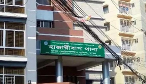 হাজারীবাগে মাদক সিন্ডিকেটের চাপাতির কোপে যুবক গুরুতর জখম