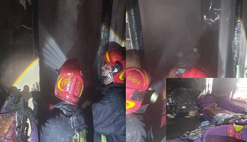 চকবাজারে তিনতলা ভবনে ভয়াবহ আগুন, নিয়ন্ত্রণে ৭ ইউনিট