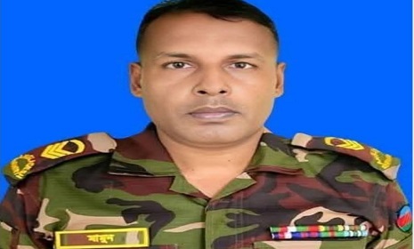 নাটোর থেকে রামু সেনানিবাসে ফেরার পথে ট্রাকের ধাক্কায় সেনা সার্জেন্ট নিহত