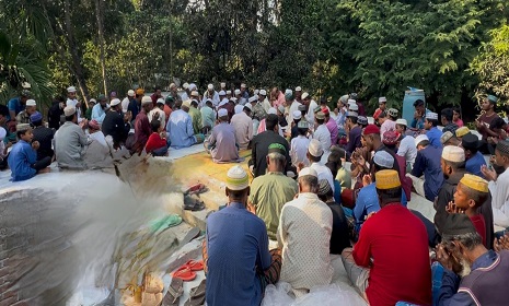 খালেদা জিয়ার আশু রোগমুক্তি কামনায় মহম্মদপুরে দোয়া মাহফিল