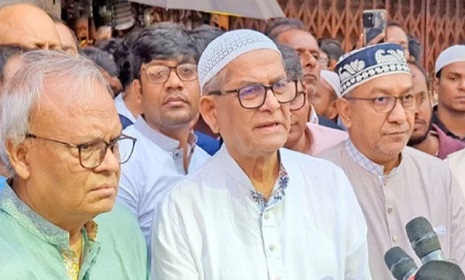 ‘খালেদা জিয়া গণতন্ত্রের জন্য জীবন উৎসর্গ করেছেন’