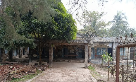 বাগেরহাটে দুস্থ মায়েদের সরকারি চাল দিতে অর্থ আদায়