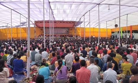 চিৎমরম ঐতিহ্যবাহী বৌদ্ধ বিহারে অষ্টপরিস্কার দান ও সংঘদান উৎসবে হাজারো ভক্তের ঢল