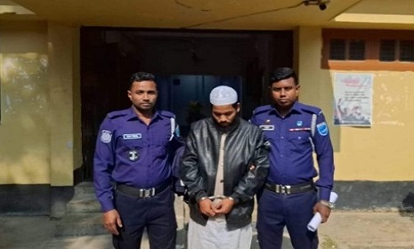 ফরিদপুরে মসজিদের ভেতরে কন্যাশিশু ধর্ষণকারী ইমাম জেল হাজতে