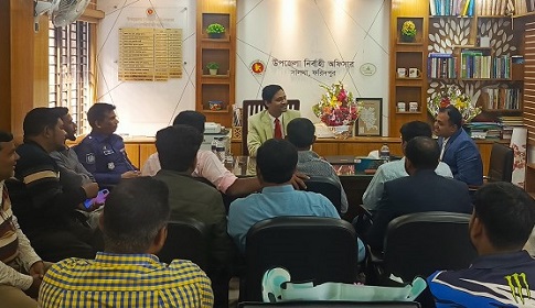 সালথায় সাংবাদিকদের সাথে নবাগত ইউএনওর মতবিনিময়