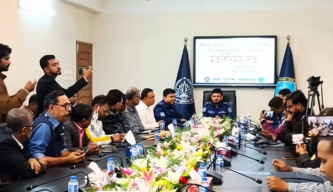 ‘হয়রানি নয়, সেবা নিশ্চিত করতে চাই’