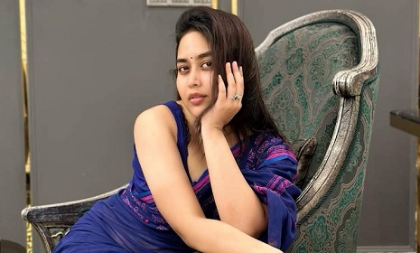 ‘প্রতারক পুরুষ বিশ্বাসঘাতকতা লুকিয়ে রাখে’