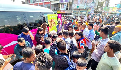 নিউক্লিয়ার বাস ট্যুরে রূপপুর পারমাণবিক বিদ্যুৎকেন্দ্রের জনসচেতনতামূলক কার্যক্রম