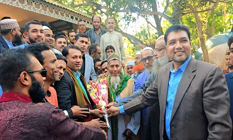 গোপালগঞ্জে বিএনপি প্রার্থী ডা. কে এম বাবরের উঠান বৈঠক 