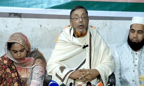 রাজবাড়ী-২ আসনে বিএনপির প্রার্থী পুনর্বিবেচনার দাবিতে আরেক প্রার্থীর সংবাদ সম্মেলন