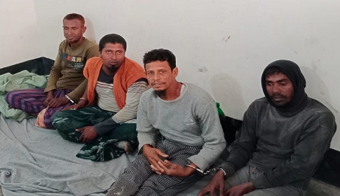 শ্যামনগরে জমি নিয়ে বিরোধে চিংড়ি চাষিকে কুপিয়ে হত্যা, আটক ৯