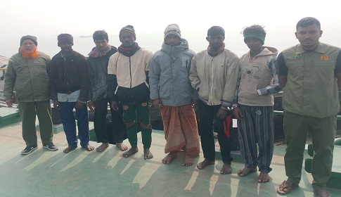 সুন্দরবনের অভয়ারণ্য থেকে ৯ জেলে আটক