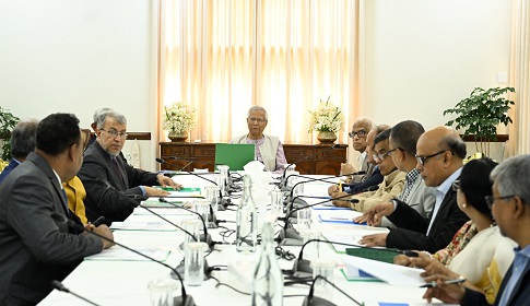 দেশের অর্থনৈতিক অগ্রগতি নিয়ে প্রধান উপদেষ্টার নেতৃত্বে বৈঠক