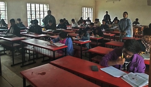 ঈশ্বরগঞ্জে ওপেন বুক এক্সাম অনুষ্ঠিত 