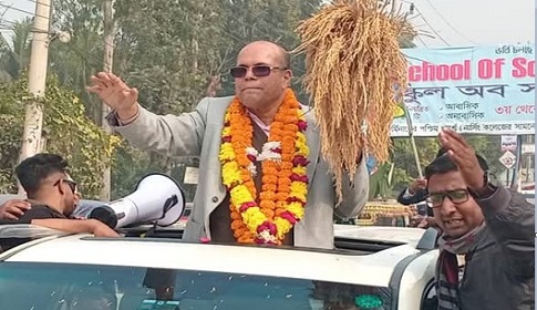 নড়াইল- ২ আসনে ধানের শীষের প্রার্থী এ্যাড. ফরিদুজ্জামান ফরহাদকে ফুলেল শুভেচ্ছা