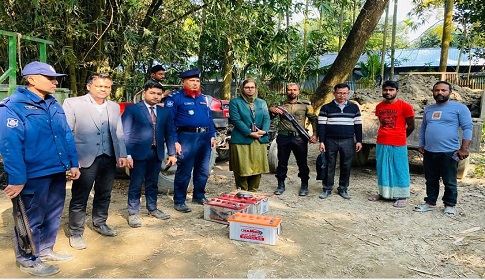 কৃষি জমির মাটি কাটায় ইটভাটা মালিকের ৪ লাখ টাকা জরিমানা