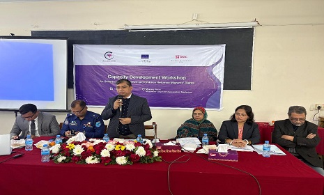 নারী বিদেশ-ফেরতদের প্রতি সমাজ ইতিবাচক ও দায়িত্বশীল আচরণ করলে তাদের ঘুরে দাঁড়ানো সহজ হবে