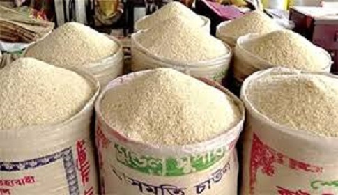 হঠাৎ চালের দাম বাড়ায় বিপাকে ভোক্তারা