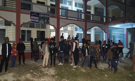 ঝিনাইদহে রাতের আঁধারে মাদরাসায় নিয়োগ পরীক্ষা!