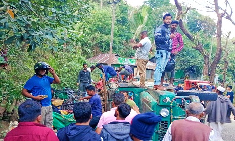 কাপ্তাইয়ে চাঁদের গাড়ি ও সিএনজির সংঘর্ষে আহত ৬