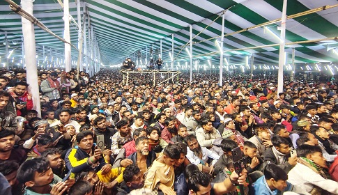 ফরিদপুরে জাকের পার্টির বিশ্ব ইসলামী সম্মেলনে লাখ লাখ মানুষ