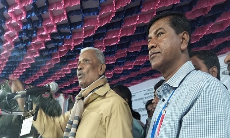 ‘একটি দল ধর্মকে পুঁজি করে আপনাদের মাঝে বিভ্রান্তি ছড়াচ্ছে’