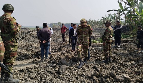 যশাইতে ফসলি জমির মাটি ভাটায় বিক্রি, ১৩ জনের জেল, দুই লক্ষ টাকা জরিমানা