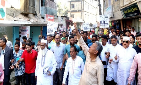 ‘জনগণ গণতন্ত্রের পথেই যাবে’