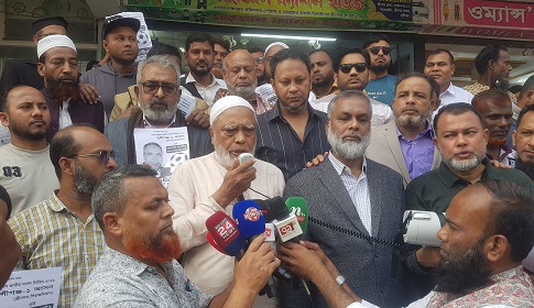 শ্রীনগর বাজারে স্বতন্ত্র প্রার্থী মো. মমিন আলীর গণসংযোগ 