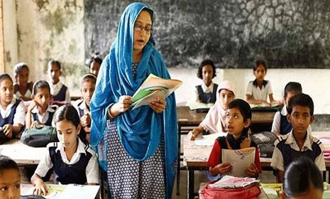 পেশার বাইরেও শিক্ষকরা ৩৭ কাজ করেন