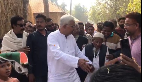 দিনাজপুর- ৬ আসনে নির্বাচনী প্রচারণায় ব্যস্ত বিএনপি প্রার্থী ডা. জাহিদ