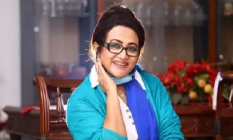 জহির রায়হানকে একুশে পদক উৎসর্গ করলেন ববিতা