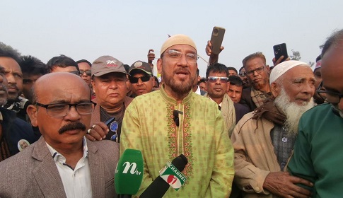 সেতাবগঞ্জ চিনিকল পুনরায় চালুর প্রতিশ্রুতি দিলেন বিএনপি প্রার্থী পিনাক চৌধুরী