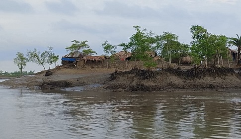 গোলাখালীতে যোগাযোগ, শিক্ষা-স্বাস্থ্য সংকটে ভোটাররা, এখনো যাননি কোনো প্রার্থী