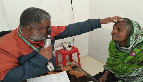 সোনাতলায় দিনব্যাপী চক্ষু ক্যাম্প অনুষ্ঠিত